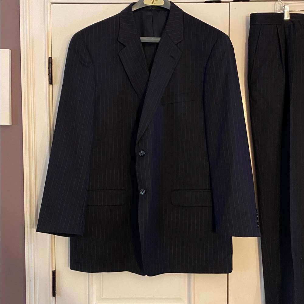 Jones New York Classic Navy Suit - comparable to an XXL.